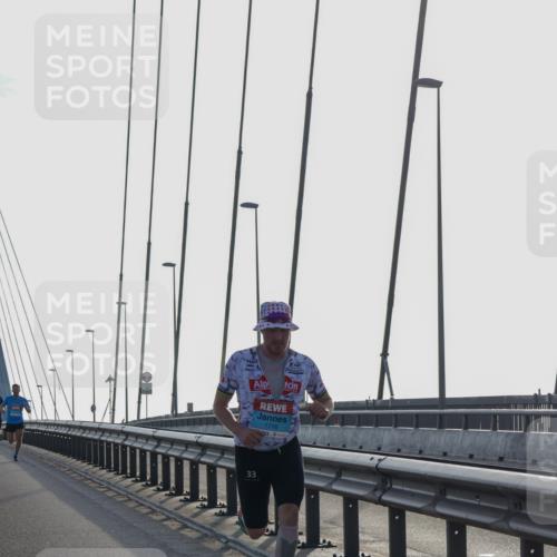 03.10.2026 - Köhlbrandbrückenlauf Yannick Fuchs http://msf.ph/oto/10776750 03.10.2026 09:19:29 Position 1 1716, 33 meine-sportfotos.de