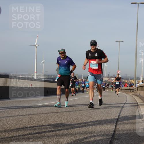 03.10.2026 - Köhlbrandbrückenlauf Yannick Fuchs http://msf.ph/oto/10776753 03.10.2026 09:43:03 Position 2 1901 meine-sportfotos.de