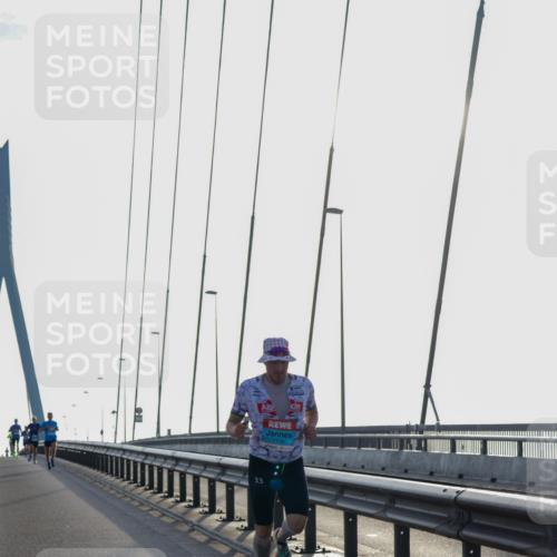 03.10.2026 - Köhlbrandbrückenlauf Yannick Fuchs http://msf.ph/oto/10776757 03.10.2026 09:19:30 Position 1 1716, 33 meine-sportfotos.de