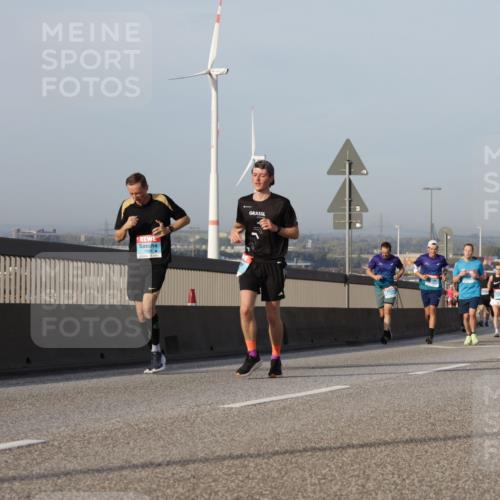 03.10.2026 - Köhlbrandbrückenlauf Yannick Fuchs http://msf.ph/oto/10776787 03.10.2026 09:43:06 Position 2  meine-sportfotos.de