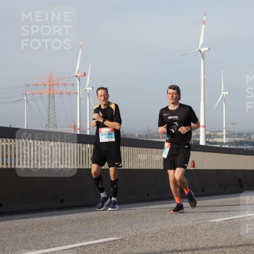 03.10.2026 - Köhlbrandbrückenlauf Yannick Fuchs http://msf.ph/oto/10776802 03.10.2026 09:43:07 Position 2 1694 meine-sportfotos.de