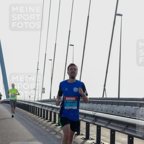 03.10.2026 - Köhlbrandbrückenlauf Yannick Fuchs http://msf.ph/oto/10776821 03.10.2026 09:19:45 Position 1 1825 meine-sportfotos.de