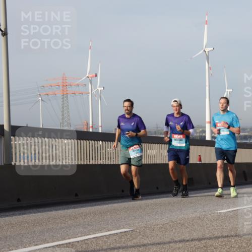 03.10.2026 - Köhlbrandbrückenlauf Yannick Fuchs http://msf.ph/oto/10776838 03.10.2026 09:43:12 Position 2  meine-sportfotos.de