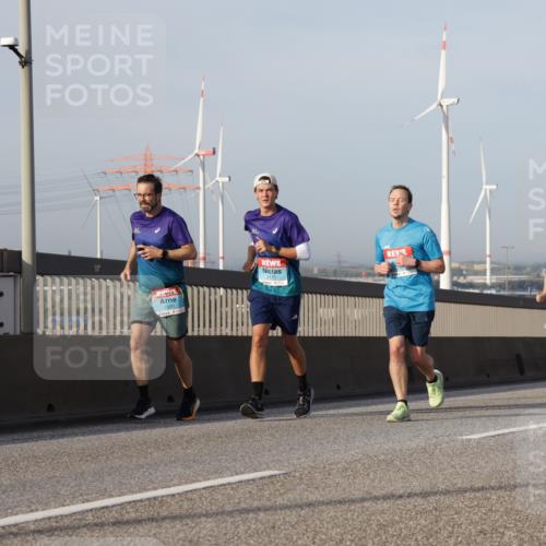 03.10.2026 - Köhlbrandbrückenlauf Yannick Fuchs http://msf.ph/oto/10776848 03.10.2026 09:43:13 Position 2  meine-sportfotos.de