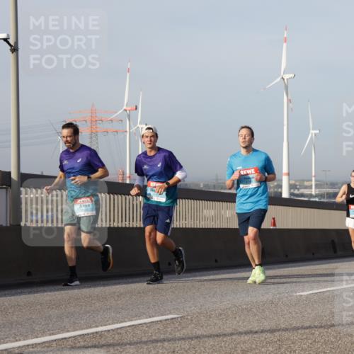 03.10.2026 - Köhlbrandbrückenlauf Yannick Fuchs http://msf.ph/oto/10776852 03.10.2026 09:43:13 Position 2 2520, 2338 meine-sportfotos.de
