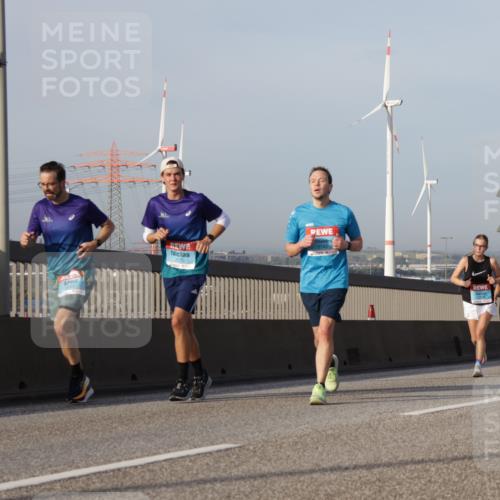 03.10.2026 - Köhlbrandbrückenlauf Yannick Fuchs http://msf.ph/oto/10776854 03.10.2026 09:43:13 Position 2 2515, 3745 meine-sportfotos.de