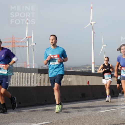 03.10.2026 - Köhlbrandbrückenlauf Yannick Fuchs http://msf.ph/oto/10776858 03.10.2026 09:43:14 Position 2 2515, 3745, 2338 meine-sportfotos.de