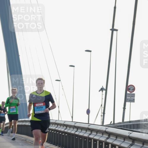 03.10.2026 - Köhlbrandbrückenlauf Yannick Fuchs http://msf.ph/oto/10776884 03.10.2026 09:19:56 Position 1 2117 meine-sportfotos.de
