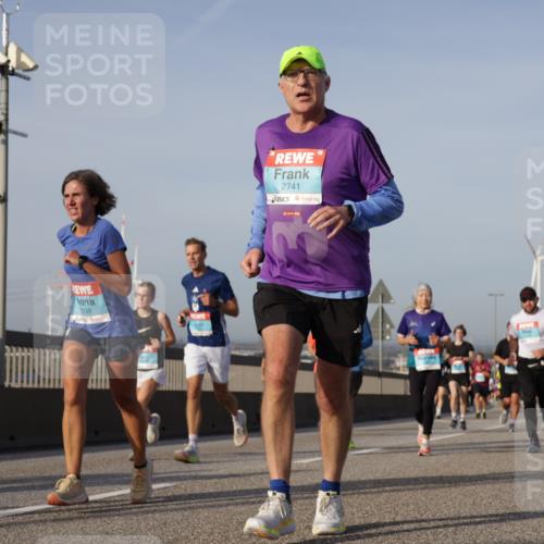 03.10.2026 - Köhlbrandbrückenlauf Yannick Fuchs http://msf.ph/oto/10776885 03.10.2026 09:43:16 Position 2 338, 2741, 0, 10 meine-sportfotos.de