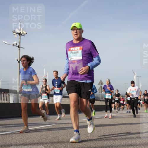 03.10.2026 - Köhlbrandbrückenlauf Yannick Fuchs http://msf.ph/oto/10776887 03.10.2026 09:43:16 Position 2 2338, 2741 meine-sportfotos.de