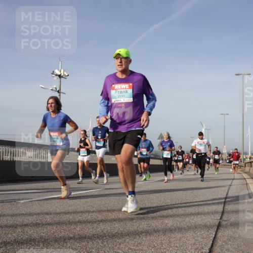 03.10.2026 - Köhlbrandbrückenlauf Yannick Fuchs http://msf.ph/oto/10776891 03.10.2026 09:43:16 Position 2 2741 meine-sportfotos.de