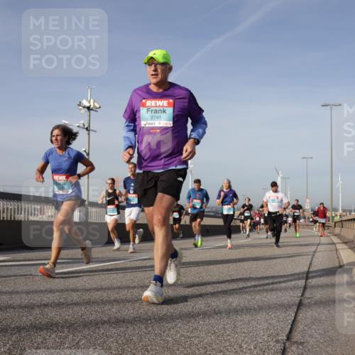03.10.2026 - Köhlbrandbrückenlauf Yannick Fuchs http://msf.ph/oto/10776894 03.10.2026 09:43:16 Position 2 2741 meine-sportfotos.de