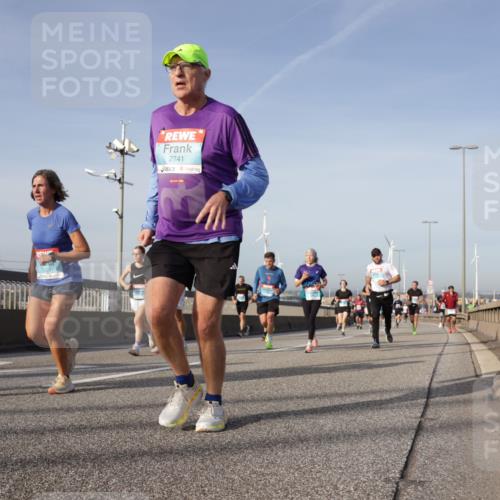 03.10.2026 - Köhlbrandbrückenlauf Yannick Fuchs http://msf.ph/oto/10776897 03.10.2026 09:43:17 Position 2 2741 meine-sportfotos.de