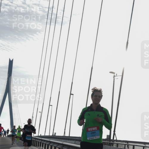 03.10.2026 - Köhlbrandbrückenlauf Yannick Fuchs http://msf.ph/oto/10776919 03.10.2026 09:20:11 Position 1 2047 meine-sportfotos.de