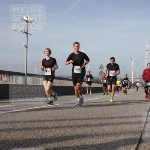 03.10.2026 - Köhlbrandbrückenlauf Yannick Fuchs http://msf.ph/oto/10776957 03.10.2026 09:43:21 Position 2  meine-sportfotos.de