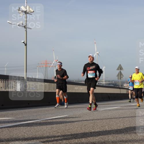 03.10.2026 - Köhlbrandbrückenlauf Yannick Fuchs http://msf.ph/oto/10777028 03.10.2026 09:43:27 Position 2  meine-sportfotos.de