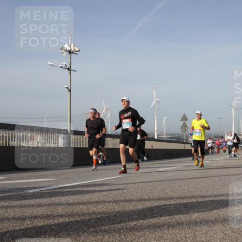 03.10.2026 - Köhlbrandbrückenlauf Yannick Fuchs http://msf.ph/oto/10777036 03.10.2026 09:43:28 Position 2  meine-sportfotos.de