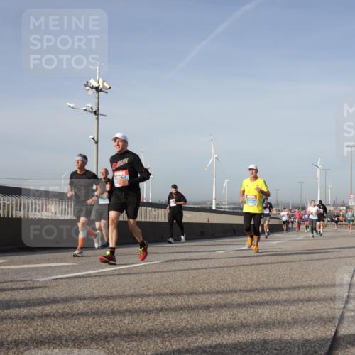 03.10.2026 - Köhlbrandbrückenlauf Yannick Fuchs http://msf.ph/oto/10777051 03.10.2026 09:43:28 Position 2  meine-sportfotos.de