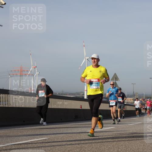 03.10.2026 - Köhlbrandbrückenlauf Yannick Fuchs http://msf.ph/oto/10777053 03.10.2026 09:43:29 Position 2 1808 meine-sportfotos.de