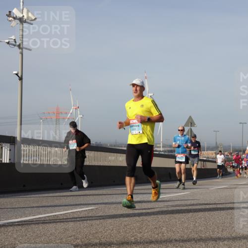 03.10.2026 - Köhlbrandbrückenlauf Yannick Fuchs http://msf.ph/oto/10777060 03.10.2026 09:43:29 Position 2  meine-sportfotos.de