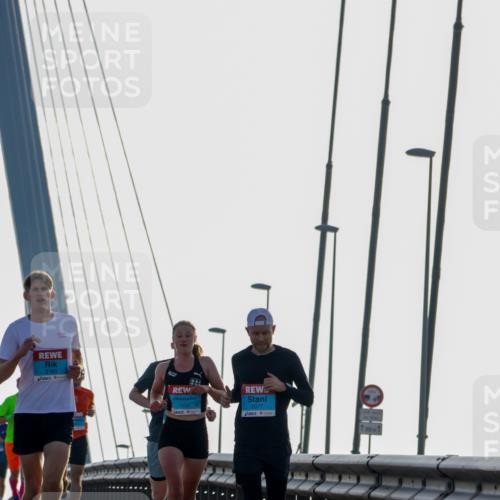 03.10.2026 - Köhlbrandbrückenlauf Yannick Fuchs http://msf.ph/oto/10777063 03.10.2026 09:20:37 Position 1 2183, 1507, 2077 meine-sportfotos.de