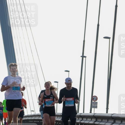 03.10.2026 - Köhlbrandbrückenlauf Yannick Fuchs http://msf.ph/oto/10777066 03.10.2026 09:20:38 Position 1 2183, 1507, 2077 meine-sportfotos.de