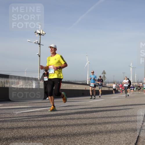 03.10.2026 - Köhlbrandbrückenlauf Yannick Fuchs http://msf.ph/oto/10777076 03.10.2026 09:43:30 Position 2  meine-sportfotos.de