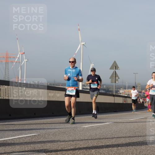 03.10.2026 - Köhlbrandbrückenlauf Yannick Fuchs http://msf.ph/oto/10777079 03.10.2026 09:43:31 Position 2  meine-sportfotos.de