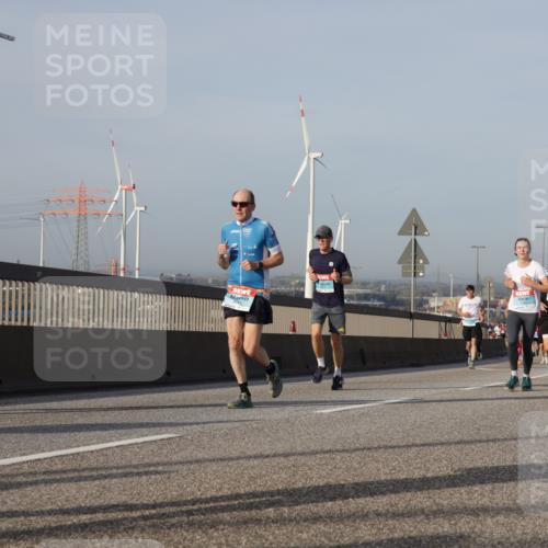 03.10.2026 - Köhlbrandbrückenlauf Yannick Fuchs http://msf.ph/oto/10777086 03.10.2026 09:43:31 Position 2 2147 meine-sportfotos.de