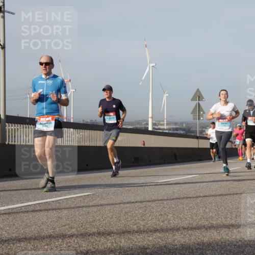 03.10.2026 - Köhlbrandbrückenlauf Yannick Fuchs http://msf.ph/oto/10777103 03.10.2026 09:43:32 Position 2 2484 meine-sportfotos.de