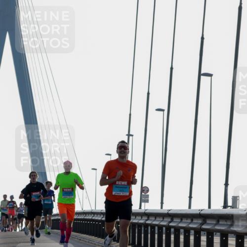 03.10.2026 - Köhlbrandbrückenlauf Yannick Fuchs http://msf.ph/oto/10777115 03.10.2026 09:20:45 Position 1 1972 meine-sportfotos.de