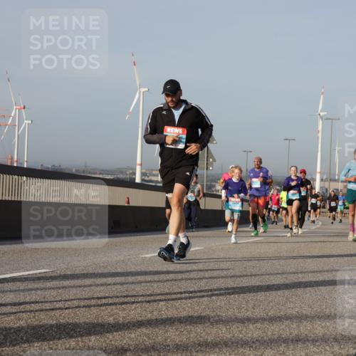 03.10.2026 - Köhlbrandbrückenlauf Yannick Fuchs http://msf.ph/oto/10777142 03.10.2026 09:43:35 Position 2 9 meine-sportfotos.de
