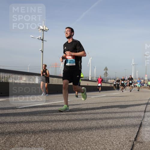 03.10.2026 - Köhlbrandbrückenlauf Yannick Fuchs http://msf.ph/oto/10777268 03.10.2026 09:43:43 Position 2 1047 meine-sportfotos.de