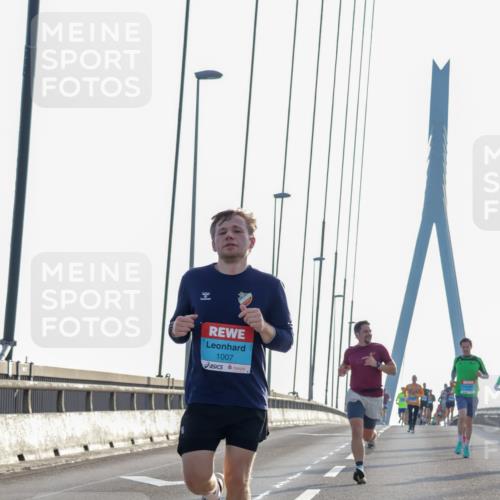 03.10.2026 - Köhlbrandbrückenlauf Yannick Fuchs http://msf.ph/oto/10777269 03.10.2026 09:21:02 Position 1 1007 meine-sportfotos.de