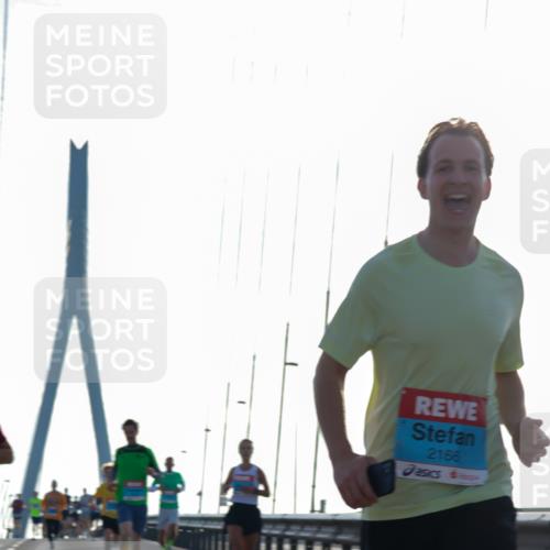 03.10.2026 - Köhlbrandbrückenlauf Yannick Fuchs http://msf.ph/oto/10777284 03.10.2026 09:21:04 Position 1 2166 meine-sportfotos.de