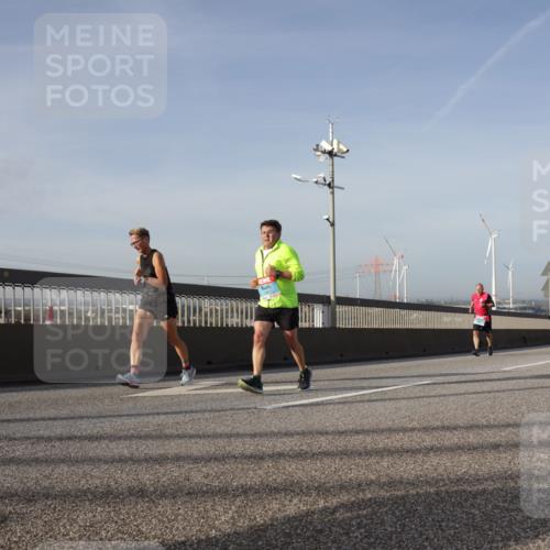 03.10.2026 - Köhlbrandbrückenlauf Yannick Fuchs http://msf.ph/oto/10777285 03.10.2026 09:43:45 Position 2  meine-sportfotos.de