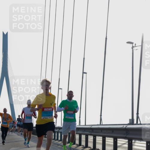 03.10.2026 - Köhlbrandbrückenlauf Yannick Fuchs http://msf.ph/oto/10777333 03.10.2026 09:21:09 Position 1 1296 meine-sportfotos.de