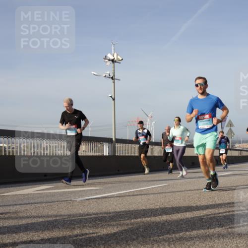 03.10.2026 - Köhlbrandbrückenlauf Yannick Fuchs http://msf.ph/oto/10777372 03.10.2026 09:43:51 Position 2 2489 meine-sportfotos.de
