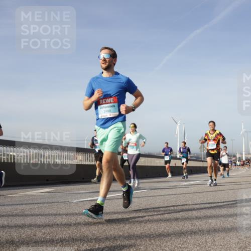 03.10.2026 - Köhlbrandbrückenlauf Yannick Fuchs http://msf.ph/oto/10777378 03.10.2026 09:43:52 Position 2 2489 meine-sportfotos.de
