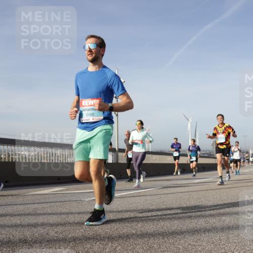 03.10.2026 - Köhlbrandbrückenlauf Yannick Fuchs http://msf.ph/oto/10777381 03.10.2026 09:43:52 Position 2 2489 meine-sportfotos.de