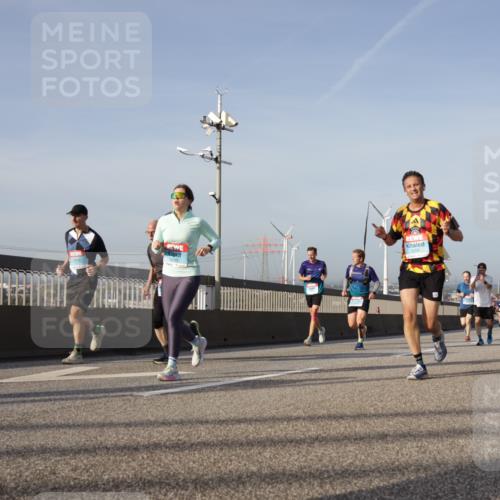 03.10.2026 - Köhlbrandbrückenlauf Yannick Fuchs http://msf.ph/oto/10777392 03.10.2026 09:43:53 Position 2 2290 meine-sportfotos.de