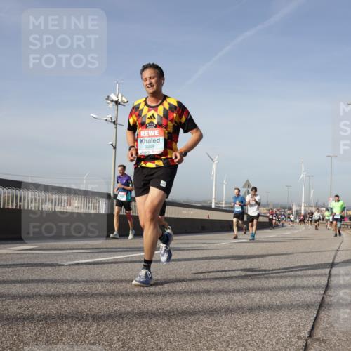 03.10.2026 - Köhlbrandbrückenlauf Yannick Fuchs http://msf.ph/oto/10777405 03.10.2026 09:43:54 Position 2 2209 meine-sportfotos.de