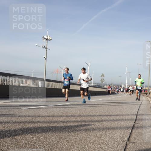 03.10.2026 - Köhlbrandbrückenlauf Yannick Fuchs http://msf.ph/oto/10777434 03.10.2026 09:43:56 Position 2  meine-sportfotos.de