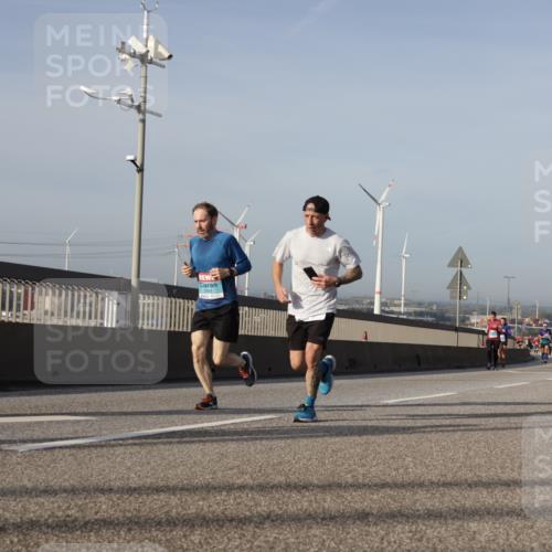 03.10.2026 - Köhlbrandbrückenlauf Yannick Fuchs http://msf.ph/oto/10777440 03.10.2026 09:43:56 Position 2  meine-sportfotos.de