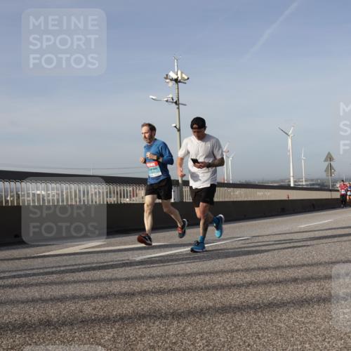03.10.2026 - Köhlbrandbrückenlauf Yannick Fuchs http://msf.ph/oto/10777453 03.10.2026 09:43:57 Position 2  meine-sportfotos.de