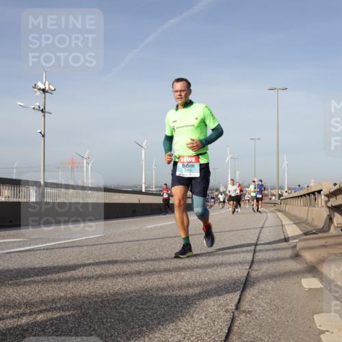 03.10.2026 - Köhlbrandbrückenlauf Yannick Fuchs http://msf.ph/oto/10777476 03.10.2026 09:43:59 Position 2 2074, 8 meine-sportfotos.de