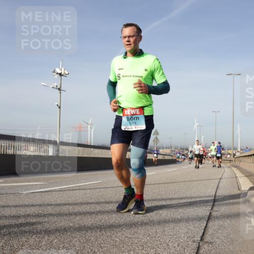 03.10.2026 - Köhlbrandbrückenlauf Yannick Fuchs http://msf.ph/oto/10777485 03.10.2026 09:43:59 Position 2 2074, 8 meine-sportfotos.de