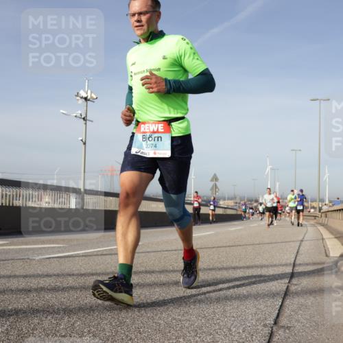 03.10.2026 - Köhlbrandbrückenlauf Yannick Fuchs http://msf.ph/oto/10777489 03.10.2026 09:44:00 Position 2 2074 meine-sportfotos.de