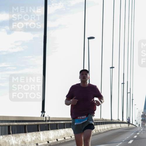 03.10.2026 - Köhlbrandbrückenlauf Yannick Fuchs http://msf.ph/oto/10777490 03.10.2026 09:21:21 Position 1  meine-sportfotos.de