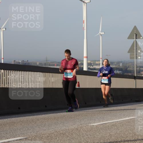 03.10.2026 - Köhlbrandbrückenlauf Yannick Fuchs http://msf.ph/oto/10777499 03.10.2026 09:44:01 Position 2 42, 195, 2669 meine-sportfotos.de